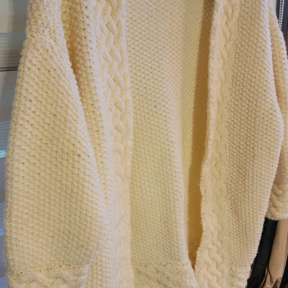 Mary Maxim Women's Cream Cable Knit Cardigan - Picture 5 of 9